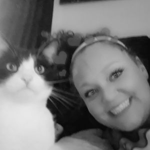 Meet your Posher, Cat aka CatQueen!